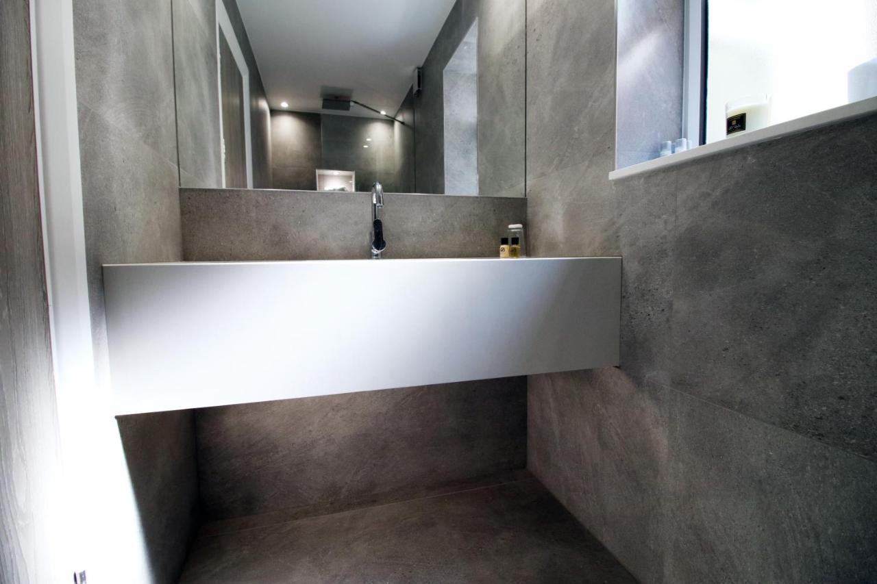 New Spacious 2 Bed Getaway - Private Courtyard! - Underfloor Heating كارديف المظهر الخارجي الصورة